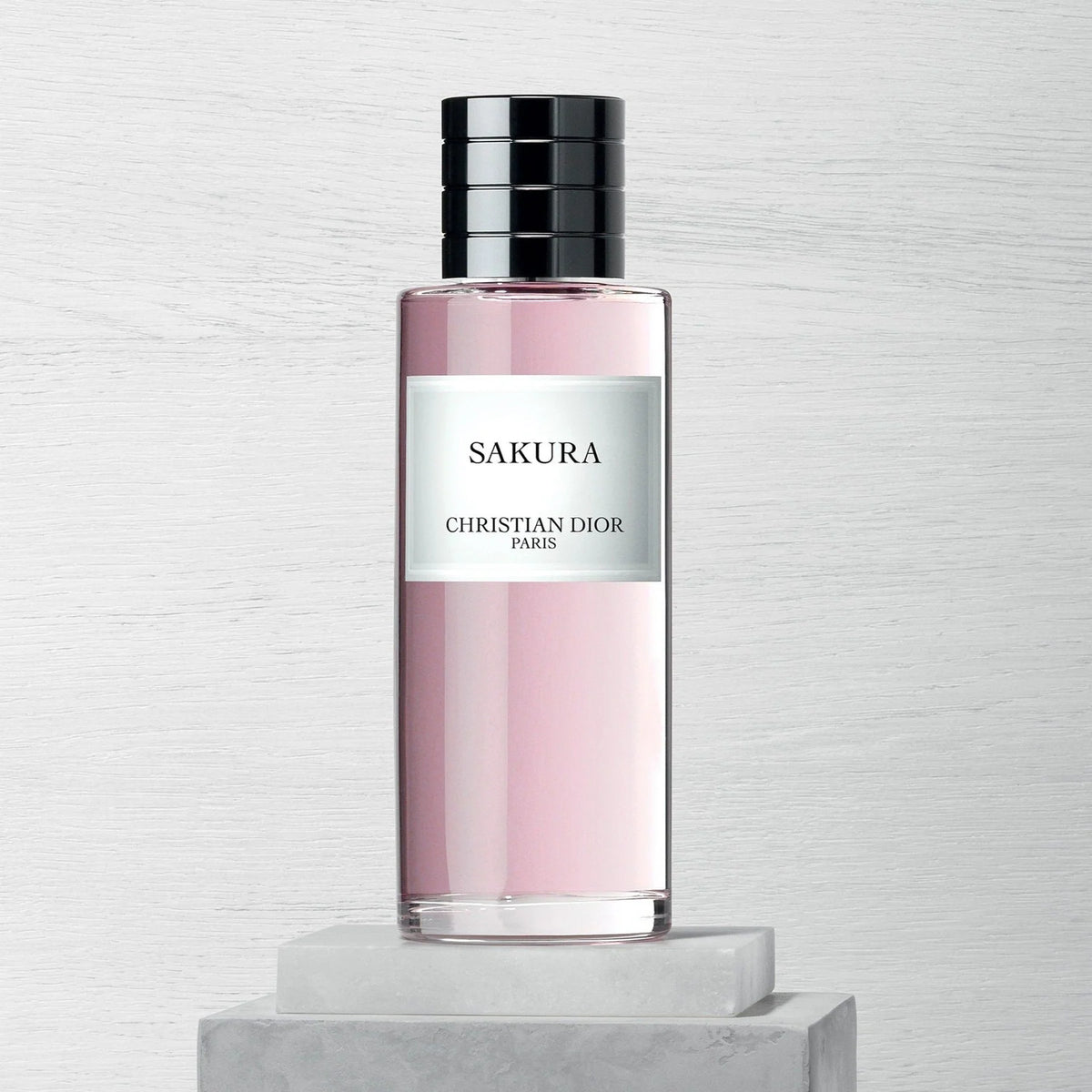CD Sakura Eau de Parfum 125ml – Elegant Floral Fragrance for Everyday Wear